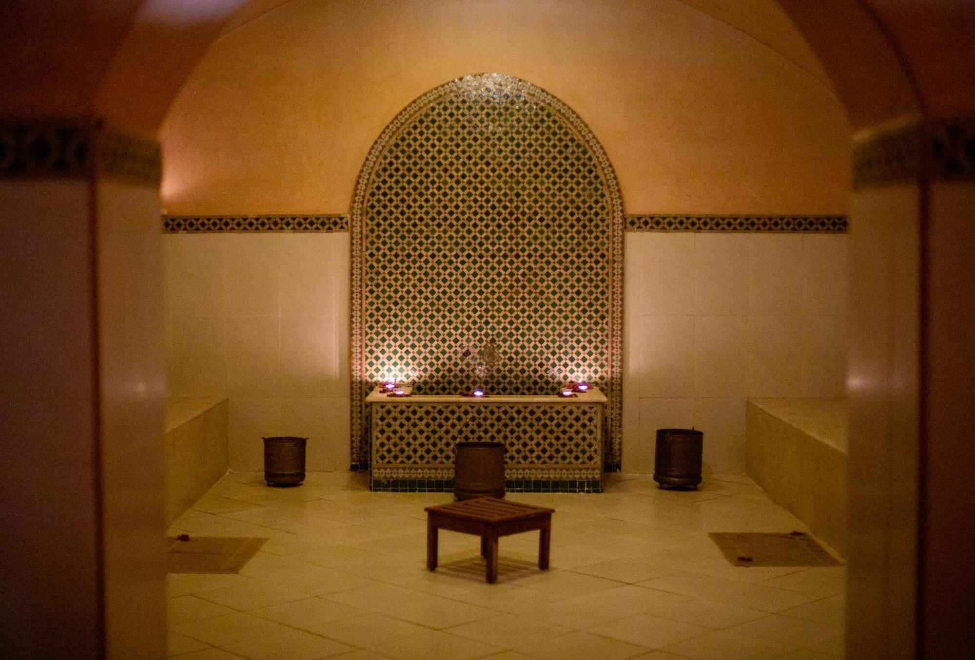 Grand Mogador Agdal & Spa Marrakesch Exterior foto A hammam in the Emirates Palace Hotel, Abu Dhabi, United Arab Emirates